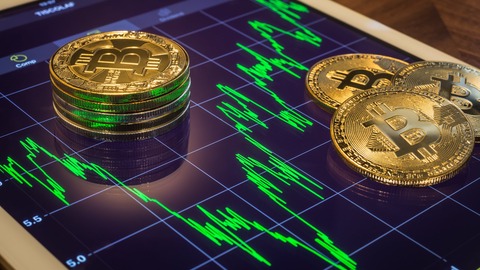 un experto opina que la "disociación" del bitcoin de las acciones le permitiría prosperar