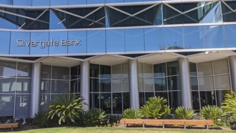los senadores solicitan información sobre el "fallo garrafal" de silvergate en f t x